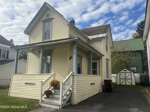51 Orchard St, Gloversville, NY 12078