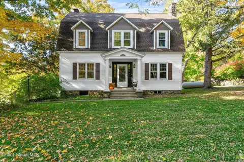 551 Sacandaga Rd, Glenville, NY 12302