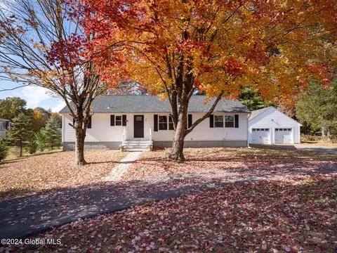 326 Moe Rd, Clifton Park, NY 12065