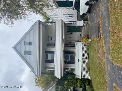127-129 Elder St, Schenectady, NY 12304