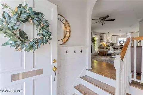 Entry Way - 227 Eastholm Rd, Schenectady, NY 12304 photo 1 of 1