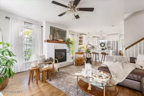 Living - 227 Eastholm Rd, Schenectady, NY 12304 photo 1 of 6