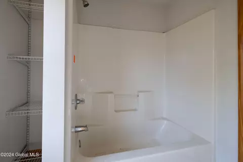 Bath - 111 Chester Dawn Way, Salem, NY 12865 photo 4 of 4