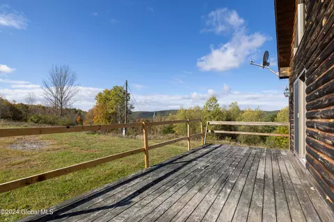 Exterior - 111 Chester Dawn Way, Salem, NY 12865 photo 6 of 8
