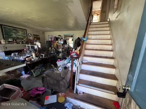 Entry Way - 33 Pine St, Schenectady, NY 12302 photo 1 of 1