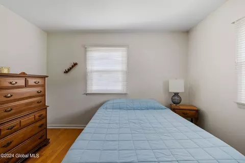Bedroom - 34 Tieman Rd, Glenville, NY 12302 photo 7 of 11