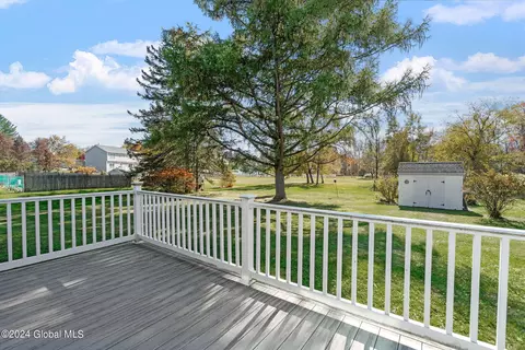 Exterior - 34 Tieman Rd, Glenville, NY 12302 photo 4 of 12