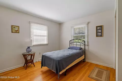 Bedroom - 34 Tieman Rd, Glenville, NY 12302 photo 3 of 11