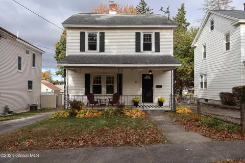 32 Clermont St, Albany, NY 12203