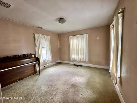 Living - 516 Main St, Corinth, NY 12822 photo 1 of 1