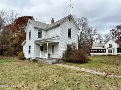 516 Main St, Corinth, NY 12822