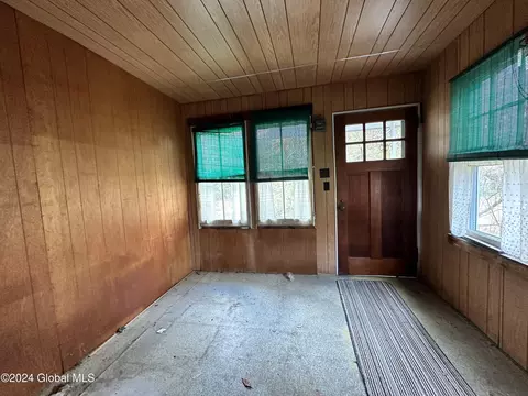 Exterior - 516 Main St, Corinth, NY 12822 photo 2 of 5