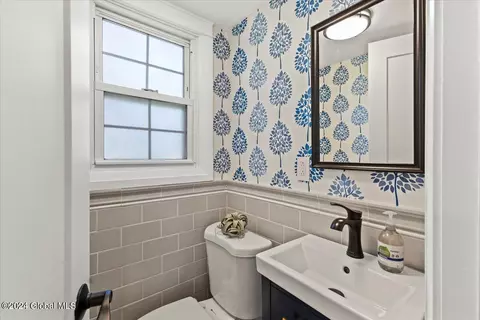 Bath - 496 Huron Rd, Delmar, NY 12054 photo 1 of 2