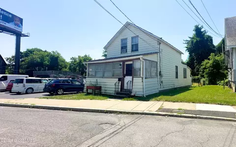 5 Yardboro Ave, Albany, NY 12205