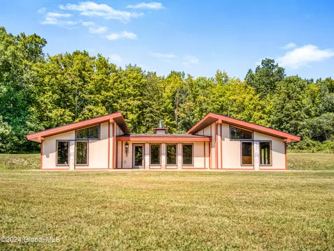 1733 Burtonville Rd, Esperance, NY 12066