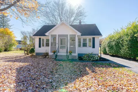 1095 Delaware Tpke, Delmar, NY 12054