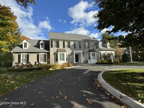 6 Graystone Rd, Loudonville, NY 12211