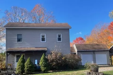 127 Mountain Rd, Greenwich, NY 12834