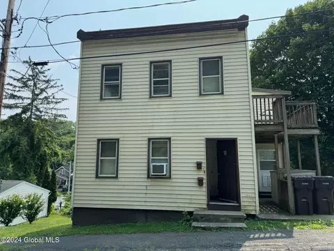10 Erie St, Troy, NY 12180