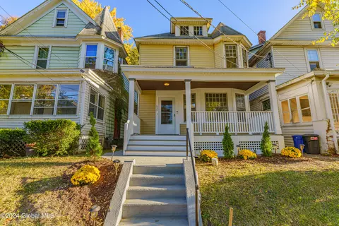659 Myrtle Ave, Albany, NY 12208