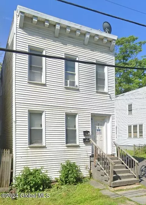 74 Third St, Albany, NY 12210