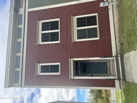 711 Burden Ave, Troy, NY 12180