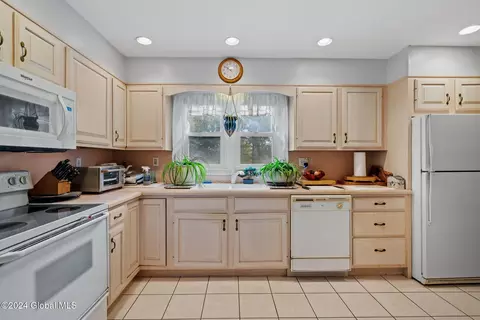Kitchen - 34 Martin Ter, Albany, NY 12205 photo 2 of 4