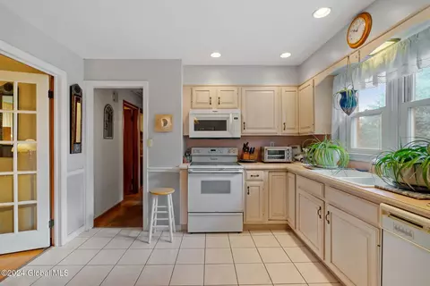 Kitchen - 34 Martin Ter, Albany, NY 12205 photo 4 of 4