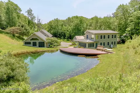 280 Newton Rd, Stephentown, NY 12169