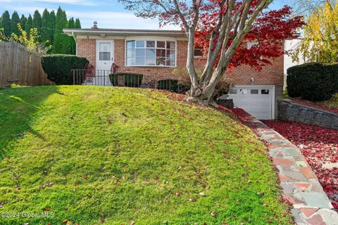 10 Elmhurst Ave, Albany, NY 12203