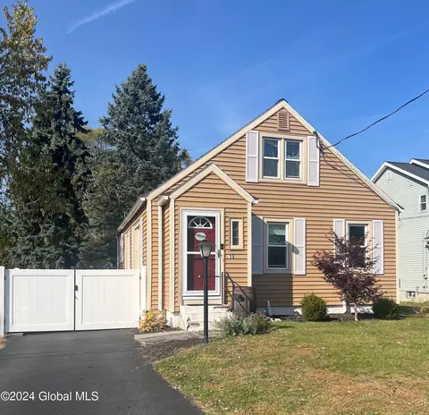 19 Oakland Ave, Albany, NY 12205