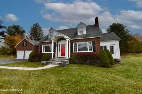 1315 Midline Rd, Amsterdam, NY 12010