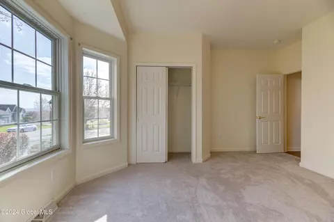 17 Hampton Cir, Mechanicville, NY 12118 photo 27
