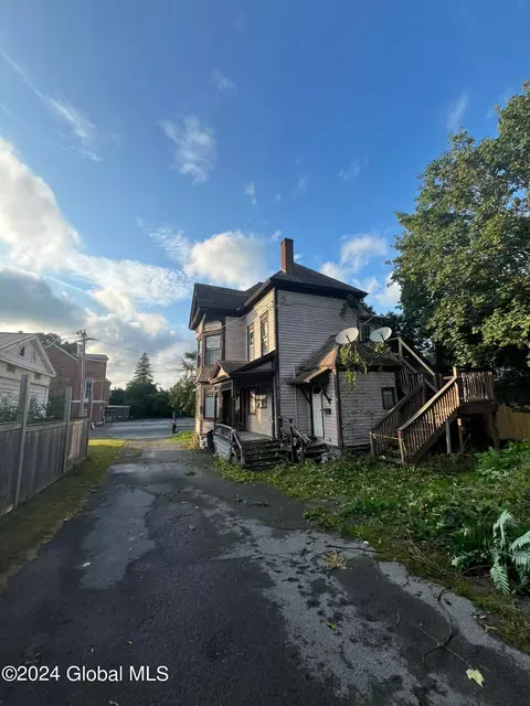 Exterior - 36 E Main St, Mohawk, NY 13407 photo 2 of 4