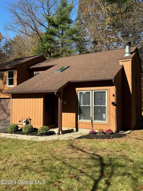 269 Thimbleberry Rd, Malta, NY 12020