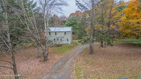 361 Fifty Six Rd, Averill Park, NY 12018