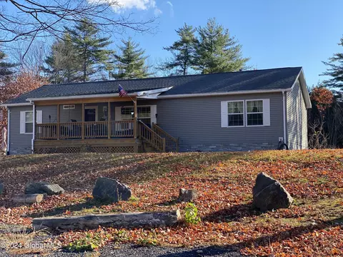 1750 Call St, Lake Luzerne, NY 12846