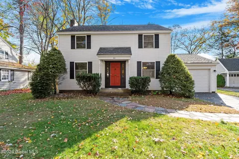 60 Delmar Pl, Delmar, NY 12054