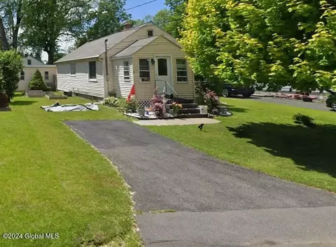 7 N 3rd St, Cohoes, NY 12047