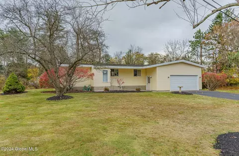 2900 W Old State Rd, Schenectady, NY 12303