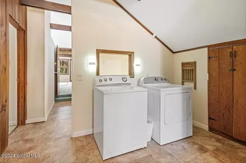 316 Wagner Rd, Glenville, NY 12302 photo 16