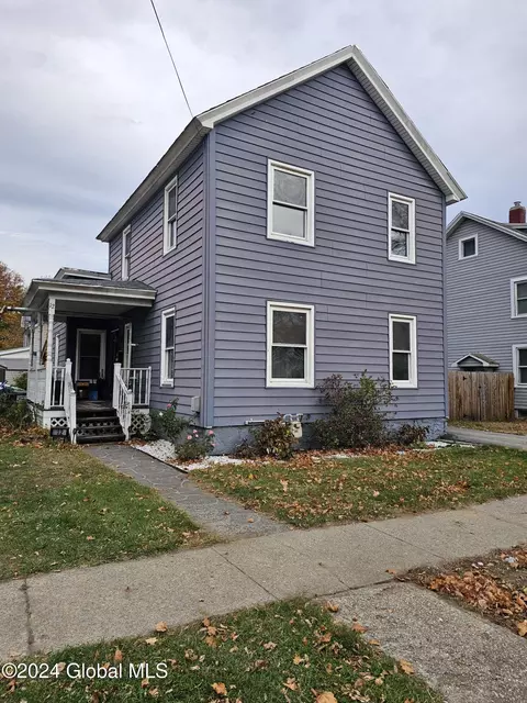 12 Murdock Ave, Glens Falls, NY 12801