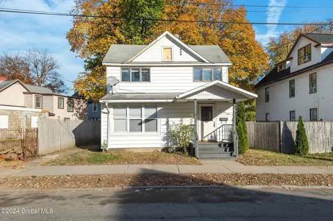 421 Hegeman St, Schenectady, NY 12306