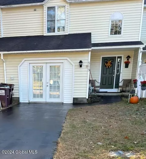 515 Elk Cir, Milton, NY 12020