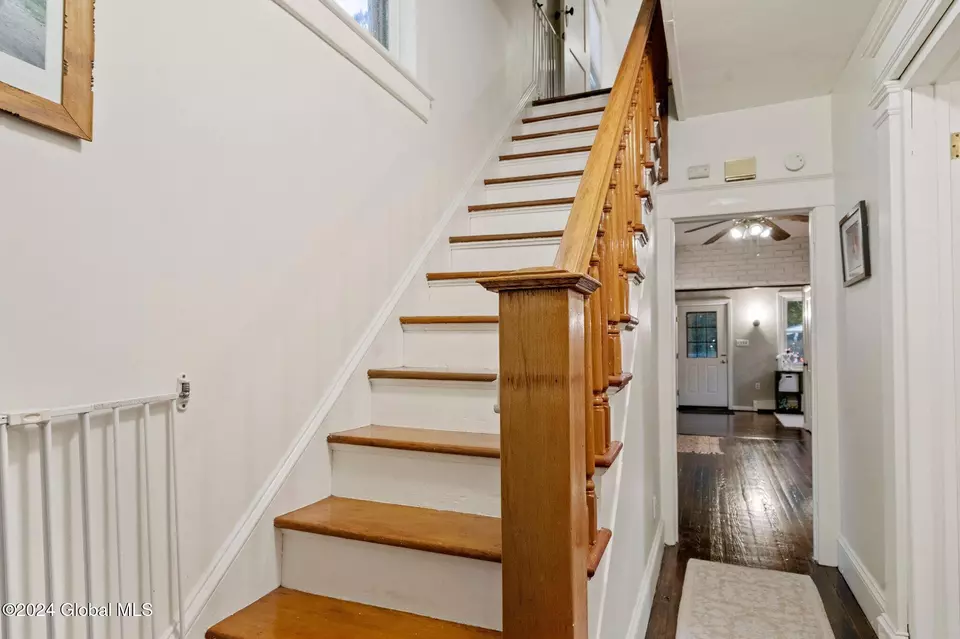 Entry Way - 8 Electric Ave, East Greenbush, NY 12061 photo 3 of 3