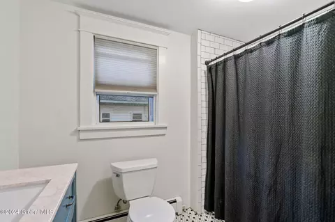 Bath - 8 Electric Ave, East Greenbush, NY 12061 photo 1 of 1