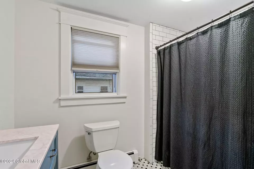 Bath - 8 Electric Ave, East Greenbush, NY 12061 photo 1 of 1