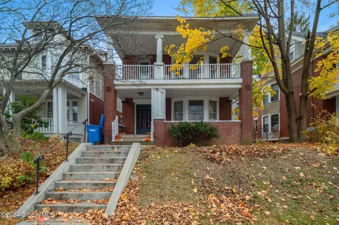 10 S Main Ave, Albany, NY 12208