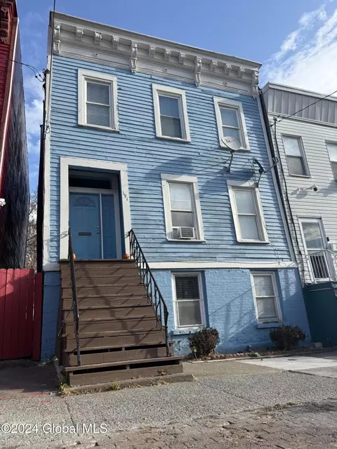 391 Clinton Ave, Albany, NY 12206