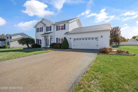 30 Mallard Dr, Rexford, NY 12148